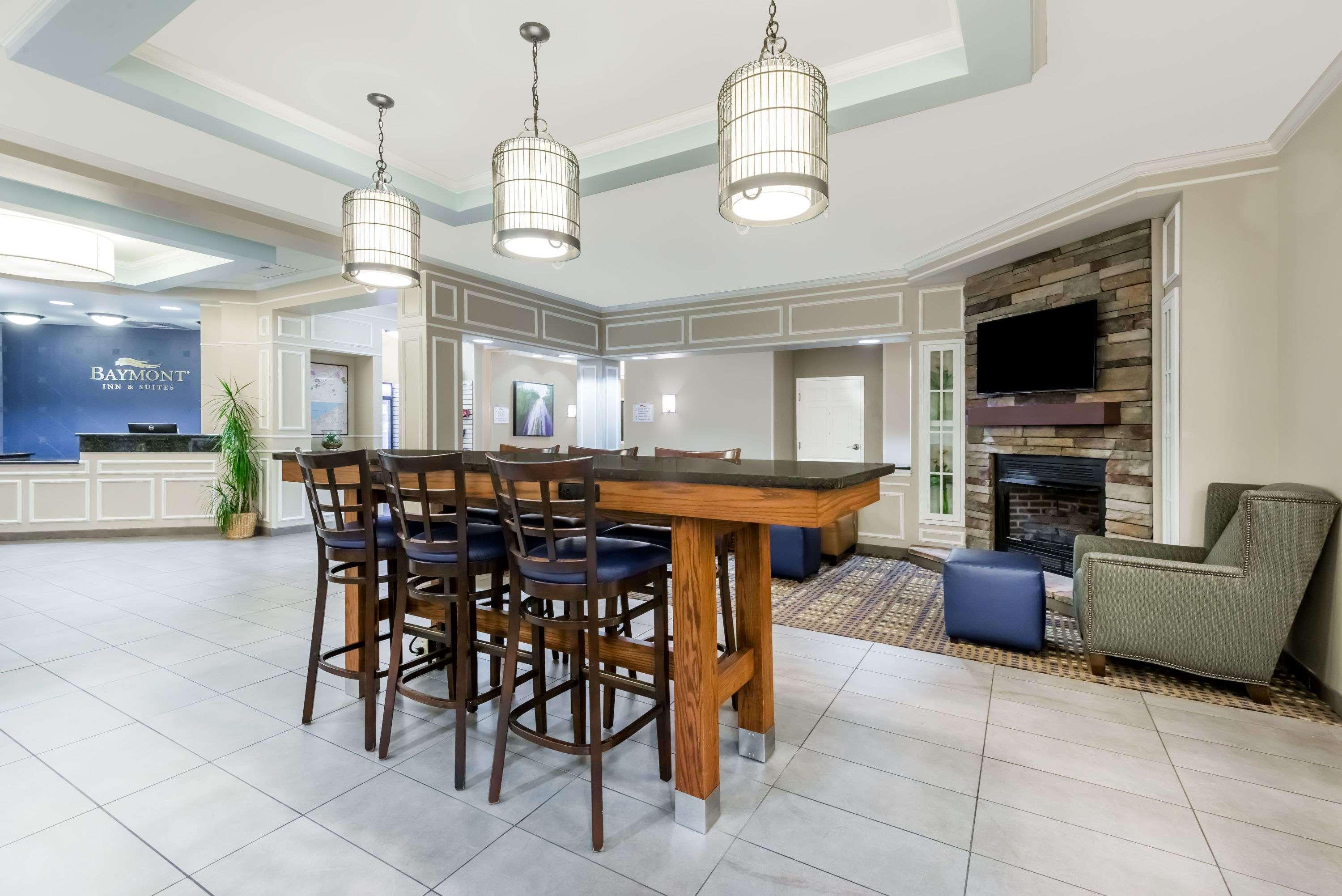 מלון Baymont By Wyndham אירי מראה חיצוני תמונה